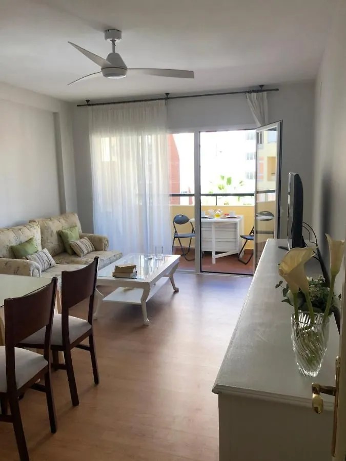 Malaga Playa Centro Ideal Familia Y Amigos location