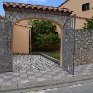 Casa 30 , L' Escala España